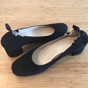 EUC Everlane Day Heel, Black suede, size 8.5